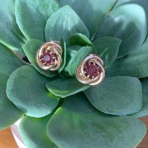 Vintage Love knot earrings